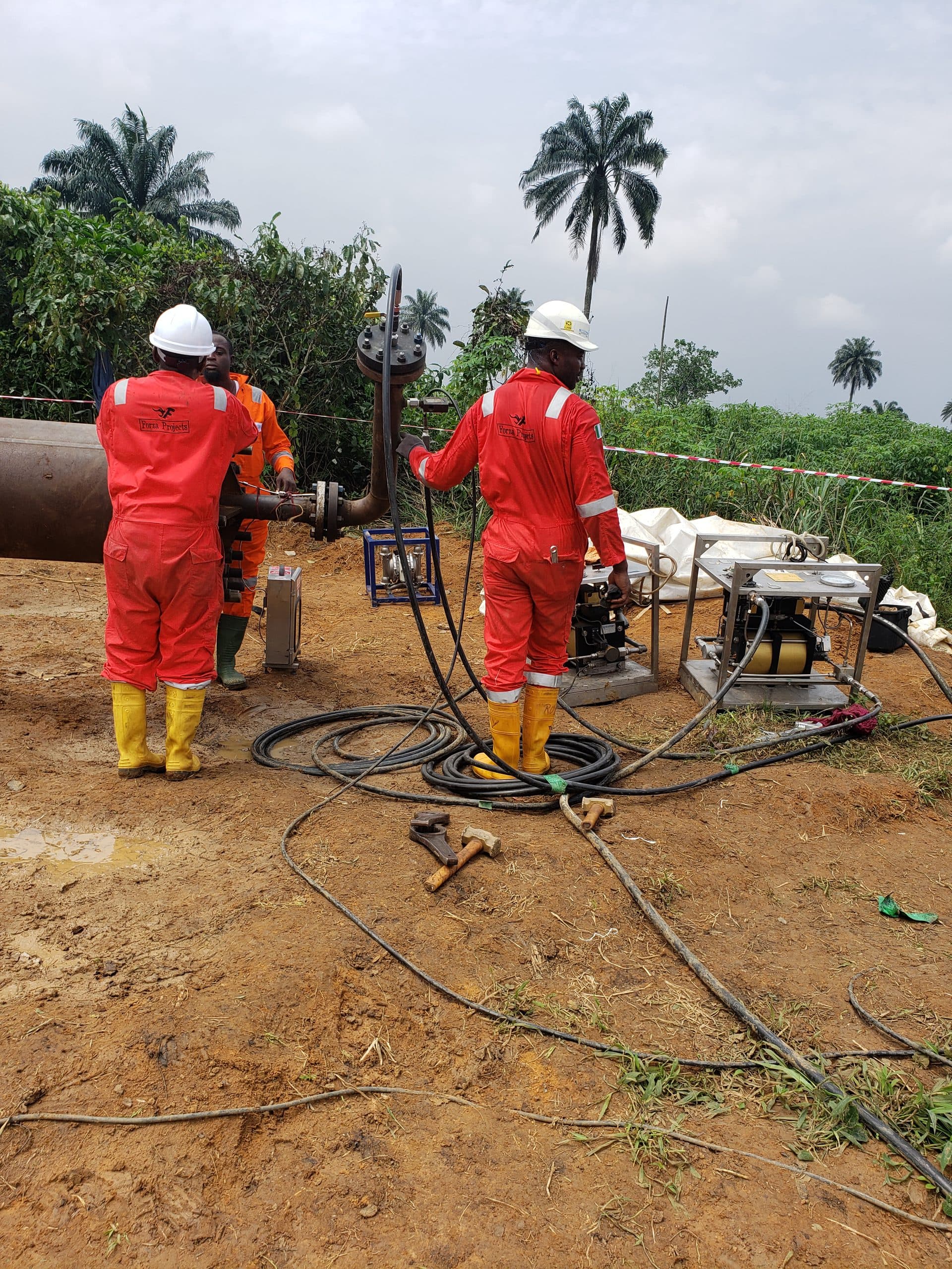 Forza Projects crew at an onshore wellhead